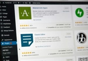Squirrly SEO vs Yoast: The Best WordPress SEO Plugins Compared
